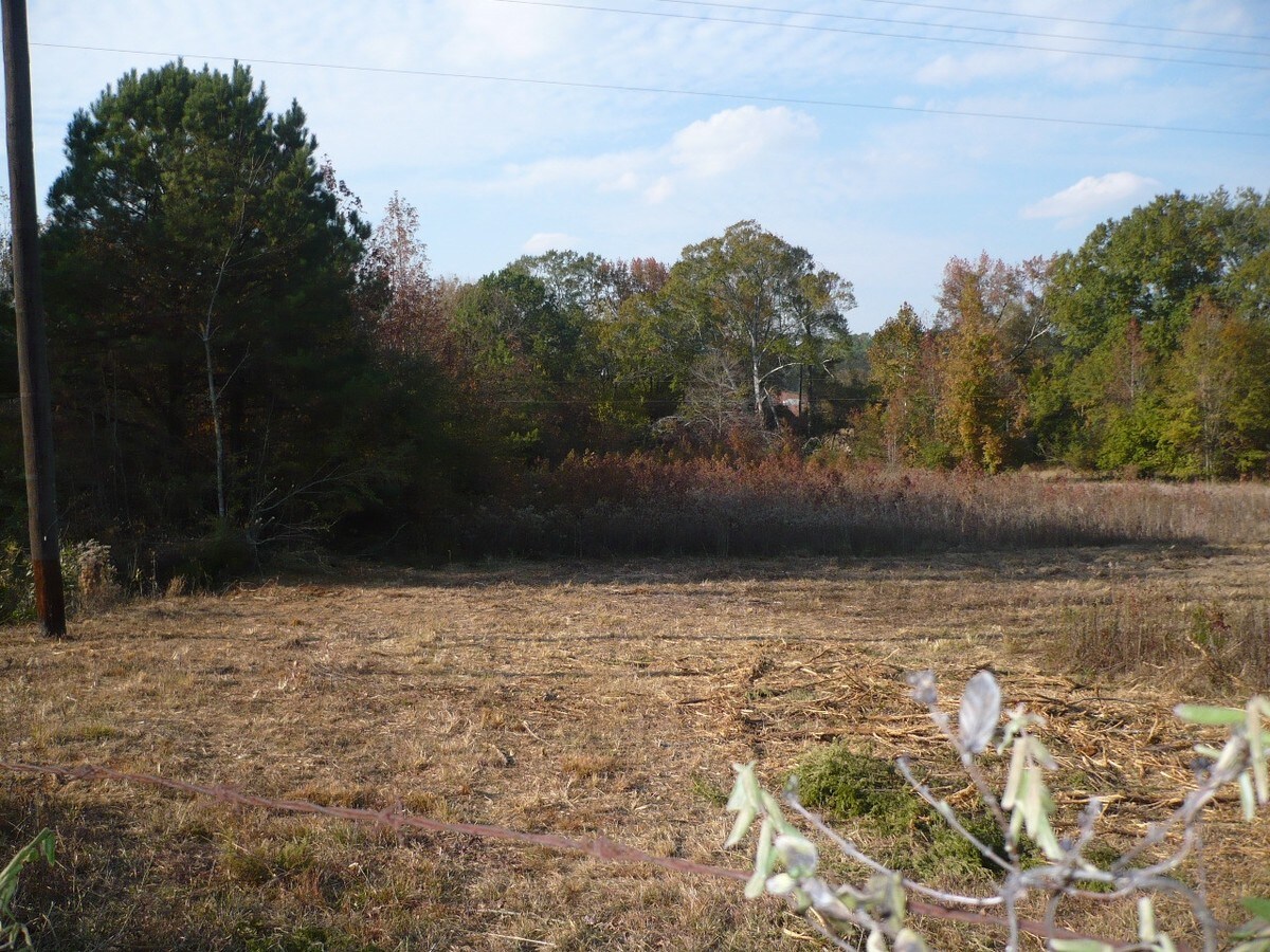 1734 Whitesville Rd, Lagrange, GA 30240