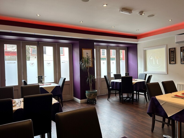 16 Market Pl, Cockermouth for lease - Interior Photo - Image 3 of 13