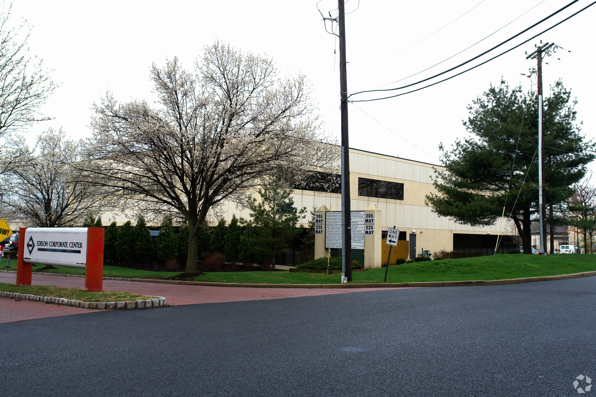 205 May St, Edison, NJ for lease Primary Photo- Image 1 of 5