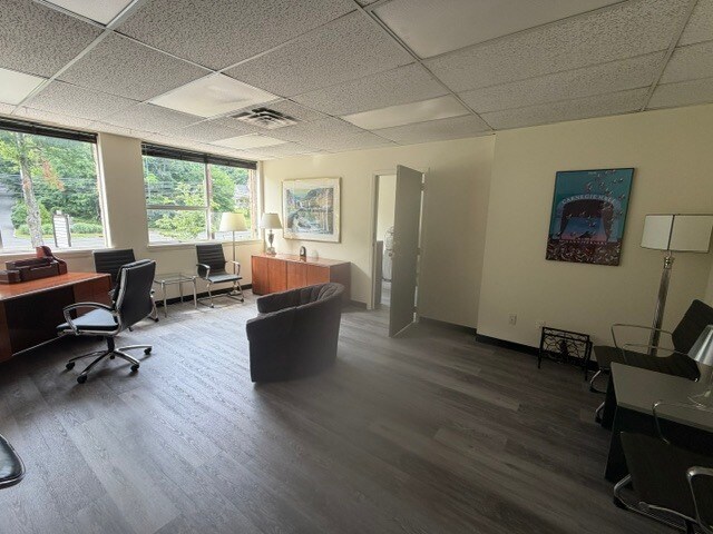 914 Mount Kemble Ave, Morristown, NJ for lease Interior Photo- Image 1 of 7