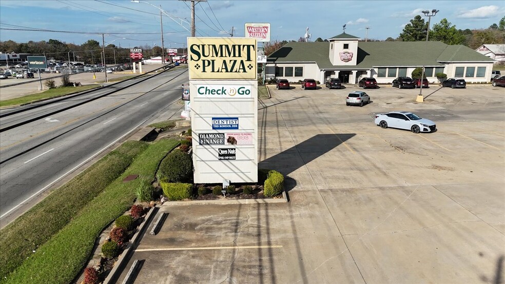 2208 N Broadway St, Poteau, OK for sale - Building Photo - Image 3 of 43