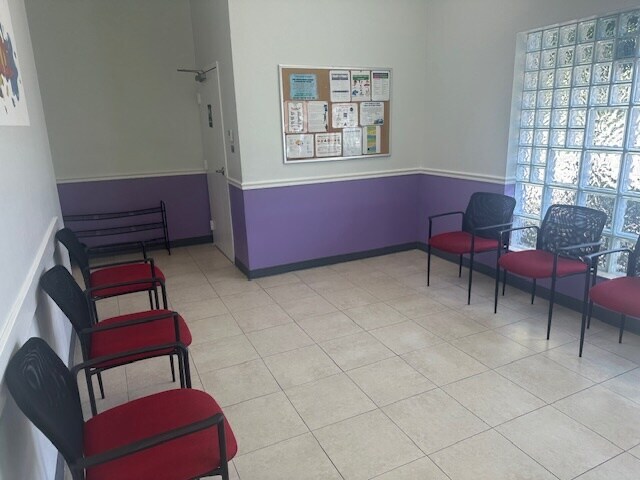 1117 E Hallandale Beach Blvd, Hallandale Beach, FL for lease - Building Photo - Image 3 of 21