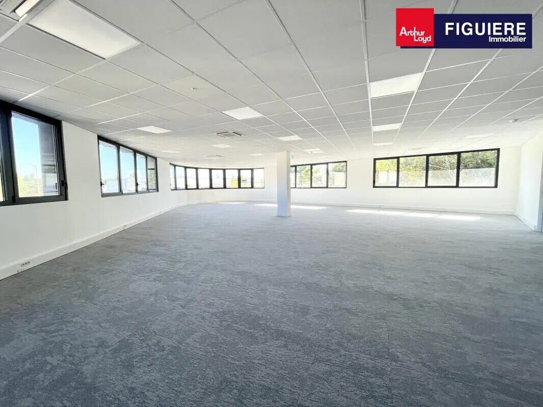 Office in Aix-en-Provence for lease Interior Photo- Image 1 of 13