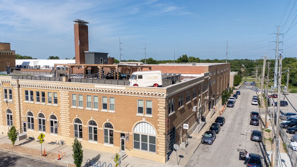 1108 E 30th St, Kansas City, MO for lease - Building Photo - Image 1 of 9