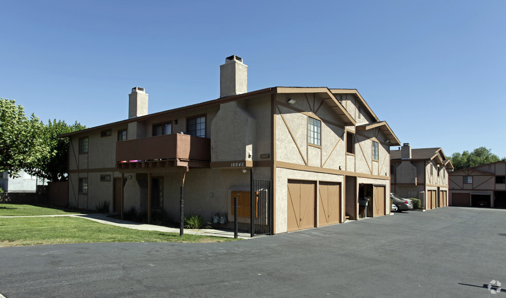 16645 Valencia Ave, Fontana, CA for sale - Primary Photo - Image 1 of 1