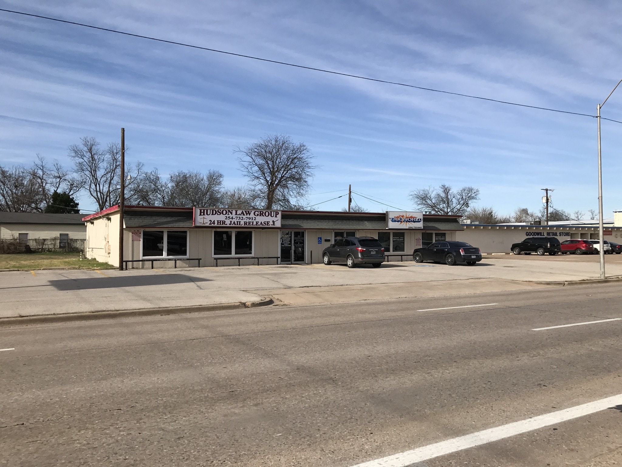 900-902 E Waco Dr, Waco, TX for sale Building Photo- Image 1 of 1