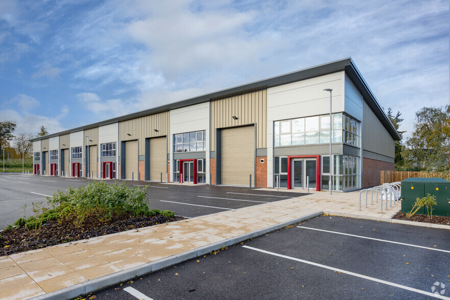 Queensway, Telford for lease - Building Photo - Image 1 of 5