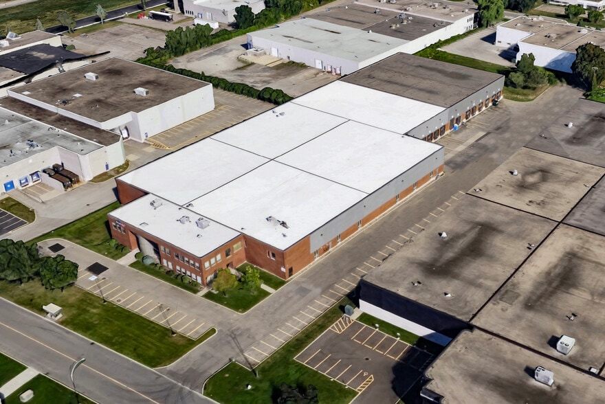 4500 Rue Cousens, Montréal, QC for lease - Building Photo - Image 3 of 6