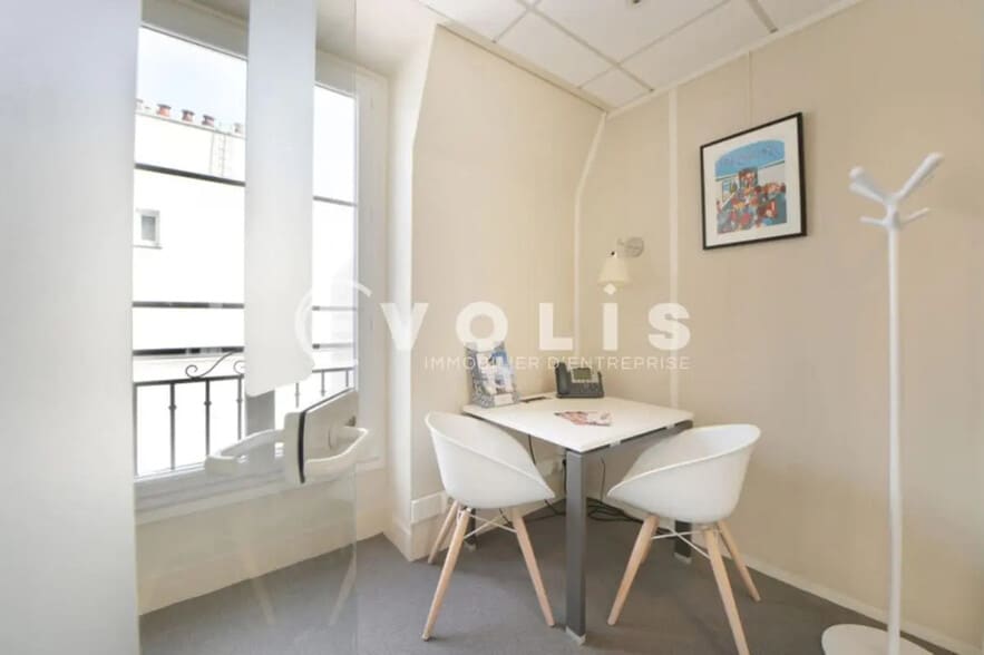 Office in Paris for lease - Interior Photo - Image 3 of 11