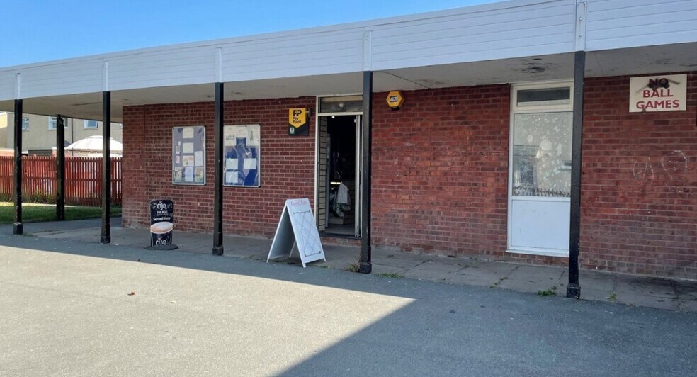 Lon Derw, Newtown for sale - Building Photo - Image 2 of 10