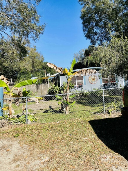 10116 Lake Ave, Tampa, FL for sale - Building Photo - Image 3 of 18