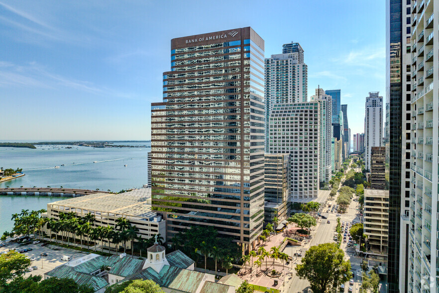 701 Brickell Ave, Miami, FL for lease - Building Photo - Image 1 of 16