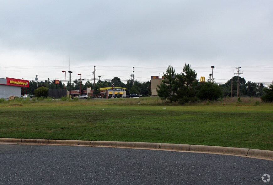 1021 High Point St, Randleman, NC for sale - Primary Photo - Image 1 of 1