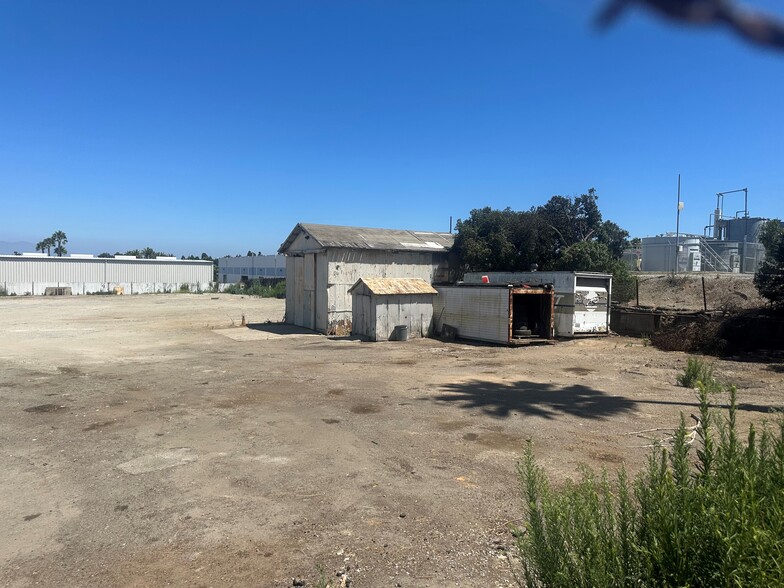 19192 Stewart Ln, Huntington Beach, CA for lease - Building Photo - Image 2 of 4