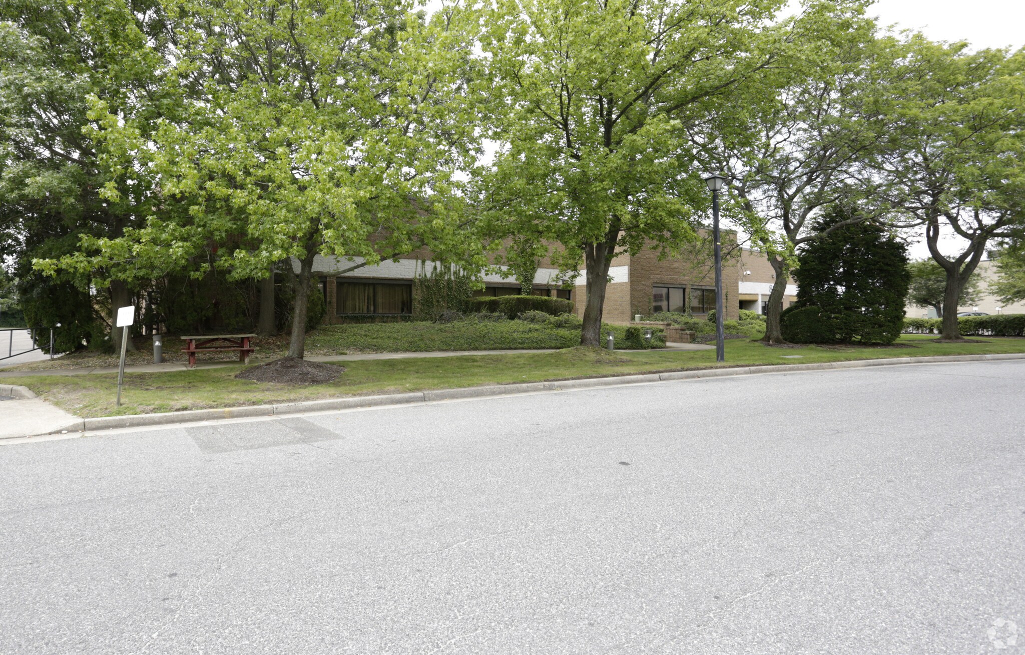 81 Executive Blvd, Farmingdale, NY for lease Building Photo- Image 1 of 5