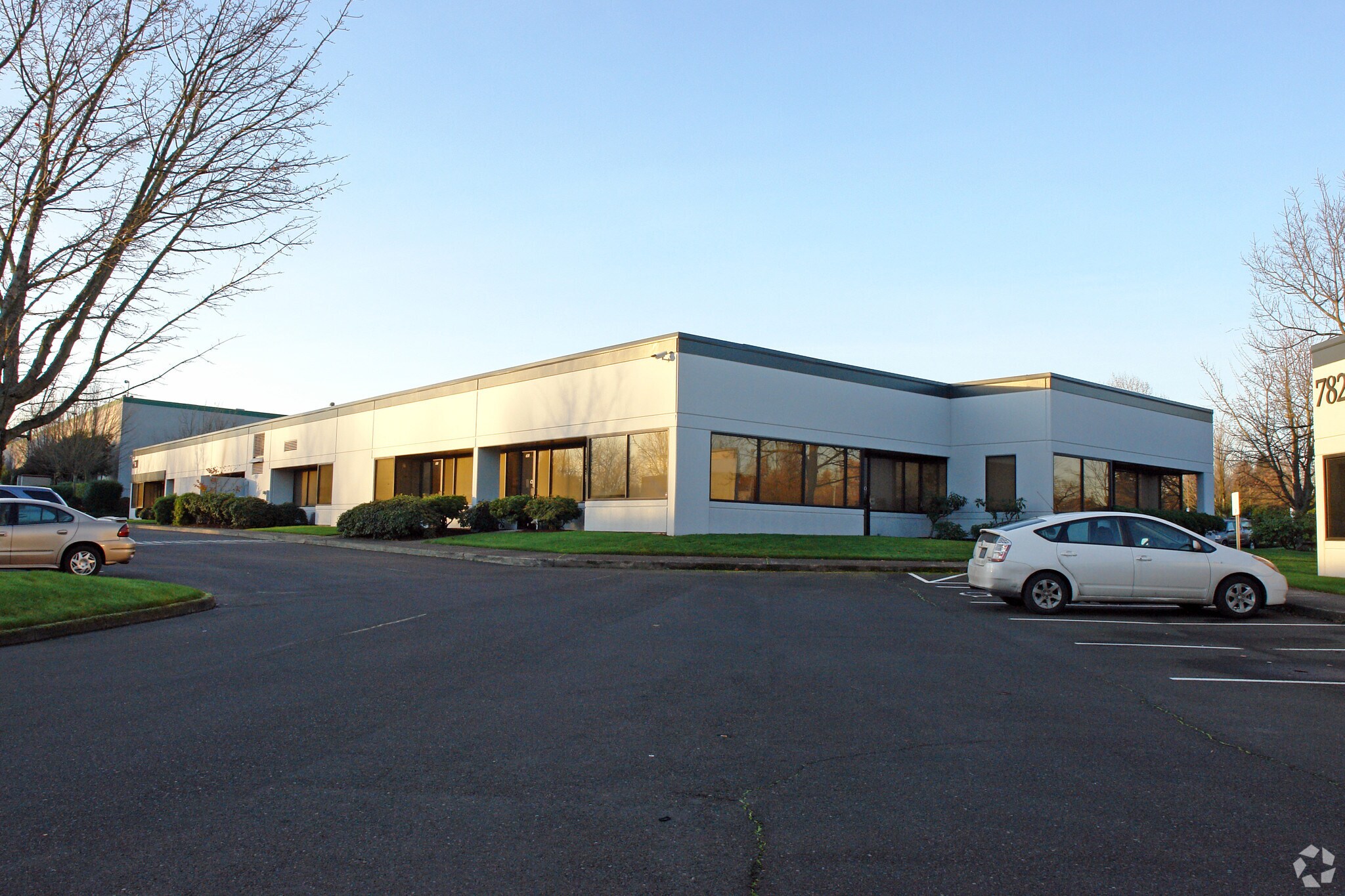 7820 NE Holman St, Portland, OR for sale Primary Photo- Image 1 of 1