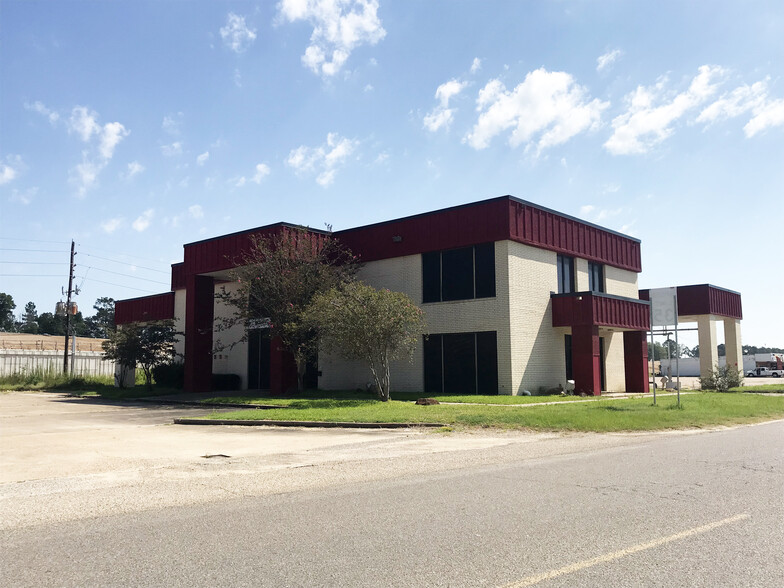 22475 Community Dr, New Caney, TX for lease - Building Photo - Image 1 of 9