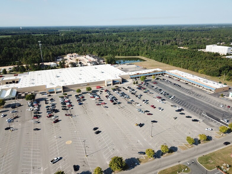 7701-7713 S Raeford Rd, Fayetteville, NC for sale - Building Photo - Image 1 of 18