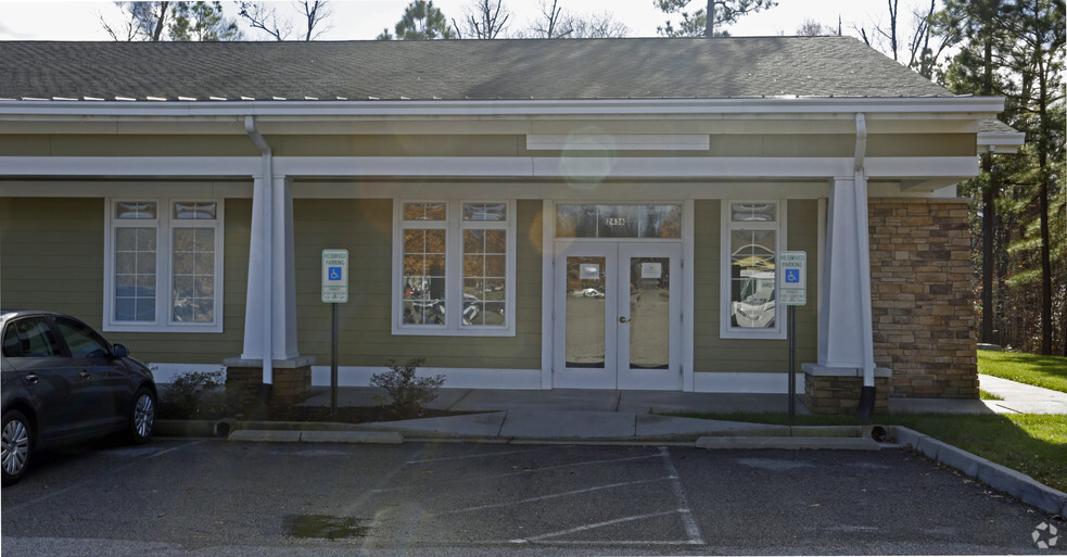 2436-2460 Colony Crossing Pl, Midlothian, VA for lease - Building Photo - Image 2 of 5