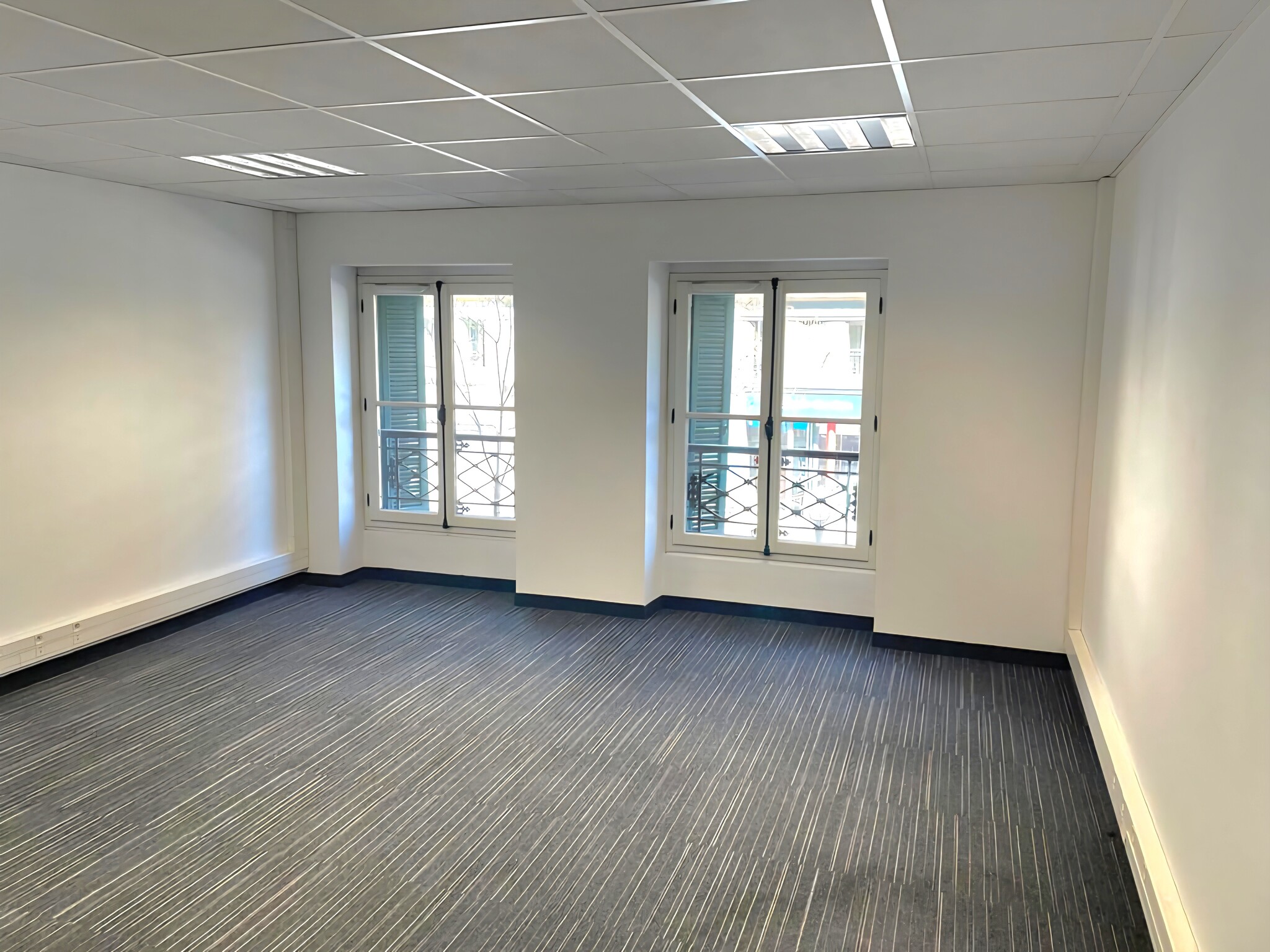 25 Rue De La Republique, Marseille for lease Interior Photo- Image 1 of 9