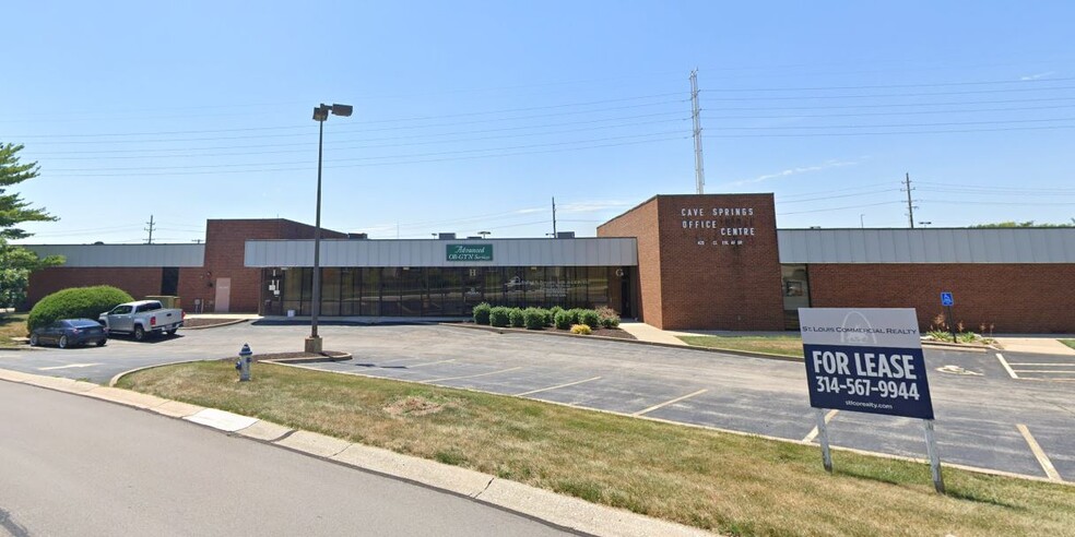 4200 N Cloverleaf Dr, Saint Peters, MO for lease - Building Photo - Image 1 of 3