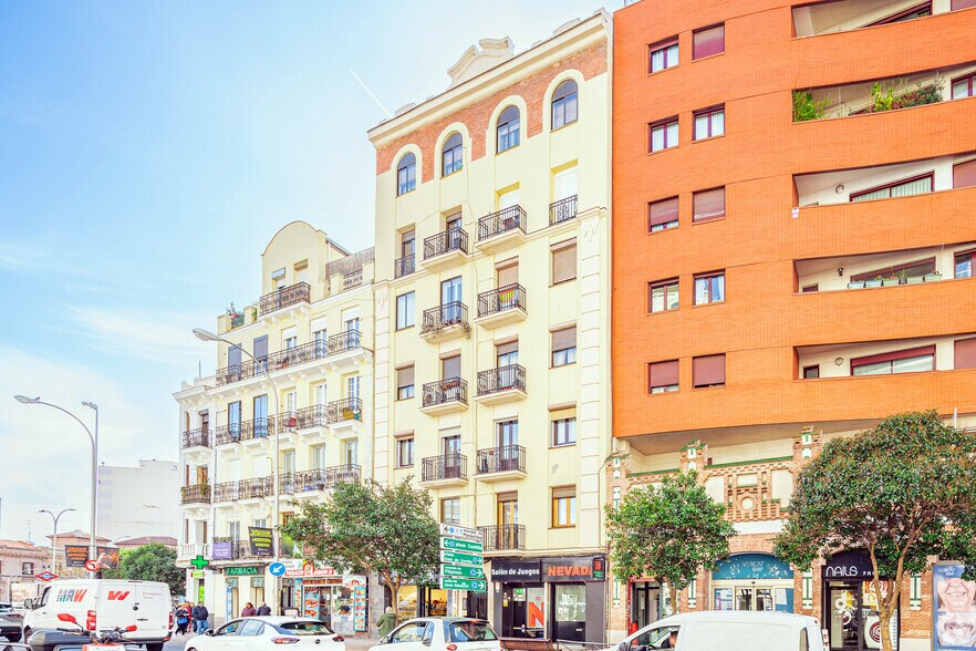 Avenida de la Reina Victoria, 5, Madrid, Madrid for sale - Primary Photo - Image 1 of 1