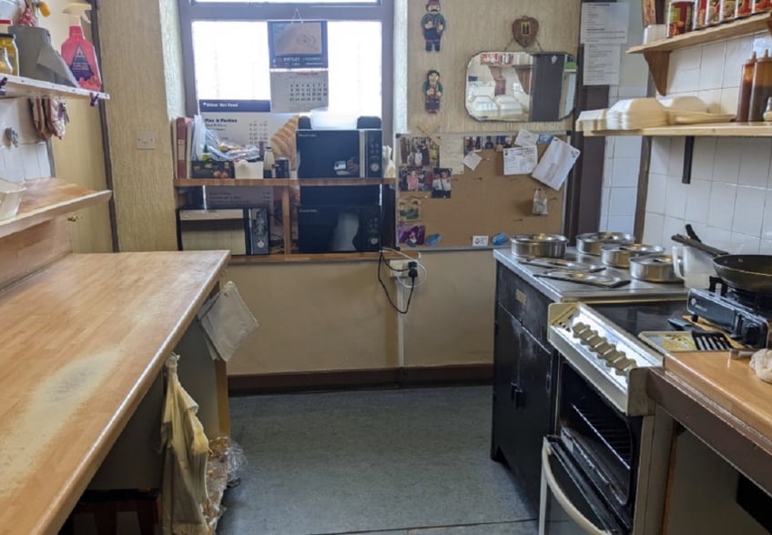 216B Union Rd, Accrington for sale - Interior Photo - Image 2 of 6