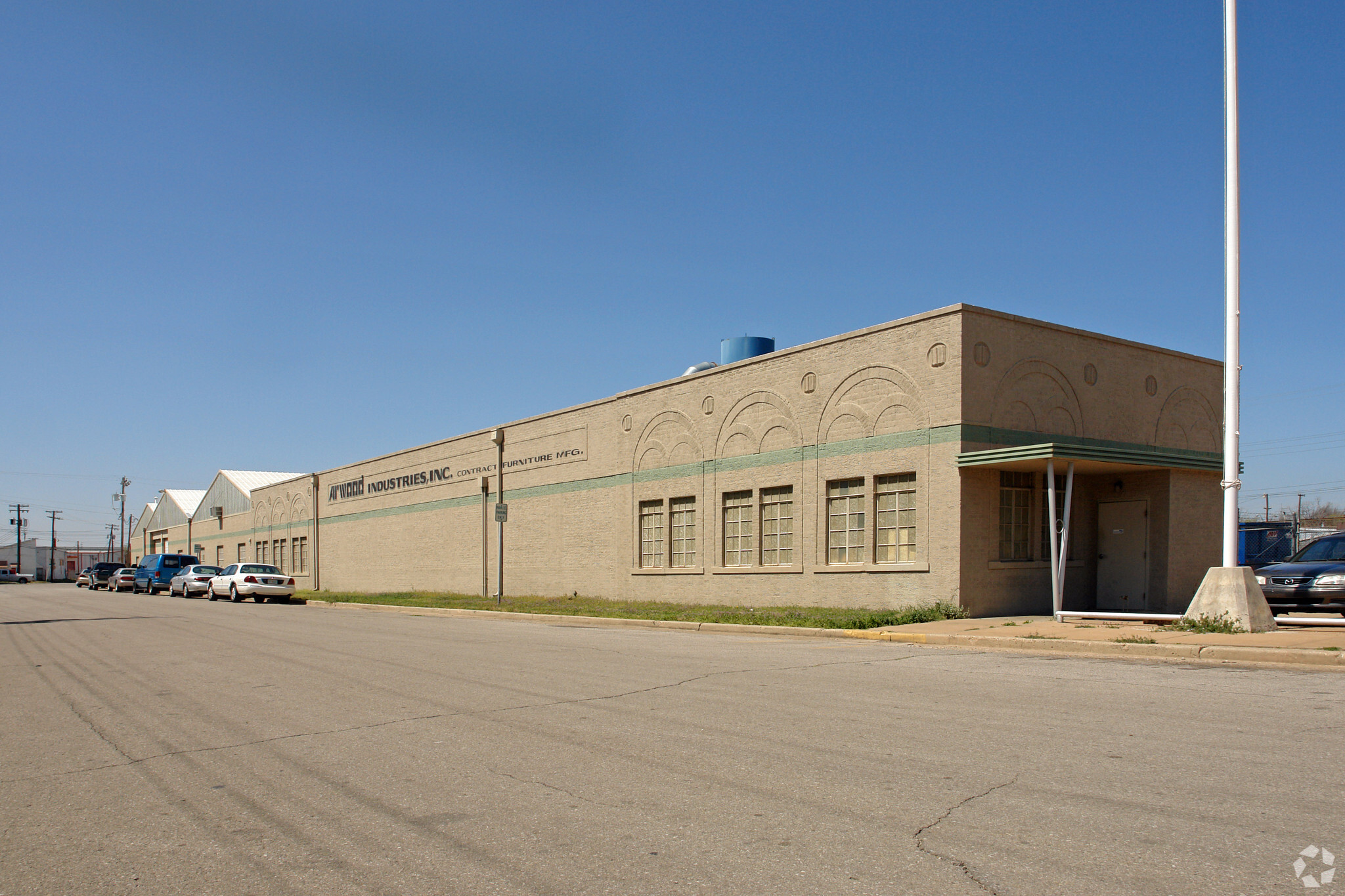 1639 NW 5th St, Oklahoma City, OK for sale Primary Photo- Image 1 of 54