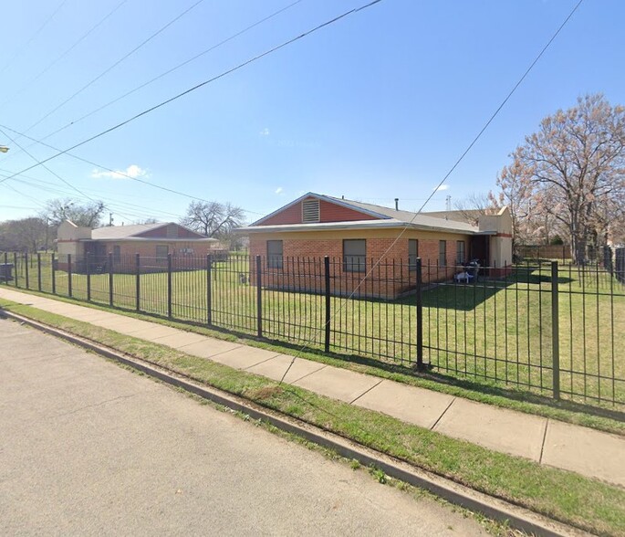 713 S 10th St, Waco, TX for sale - Building Photo - Image 2 of 4