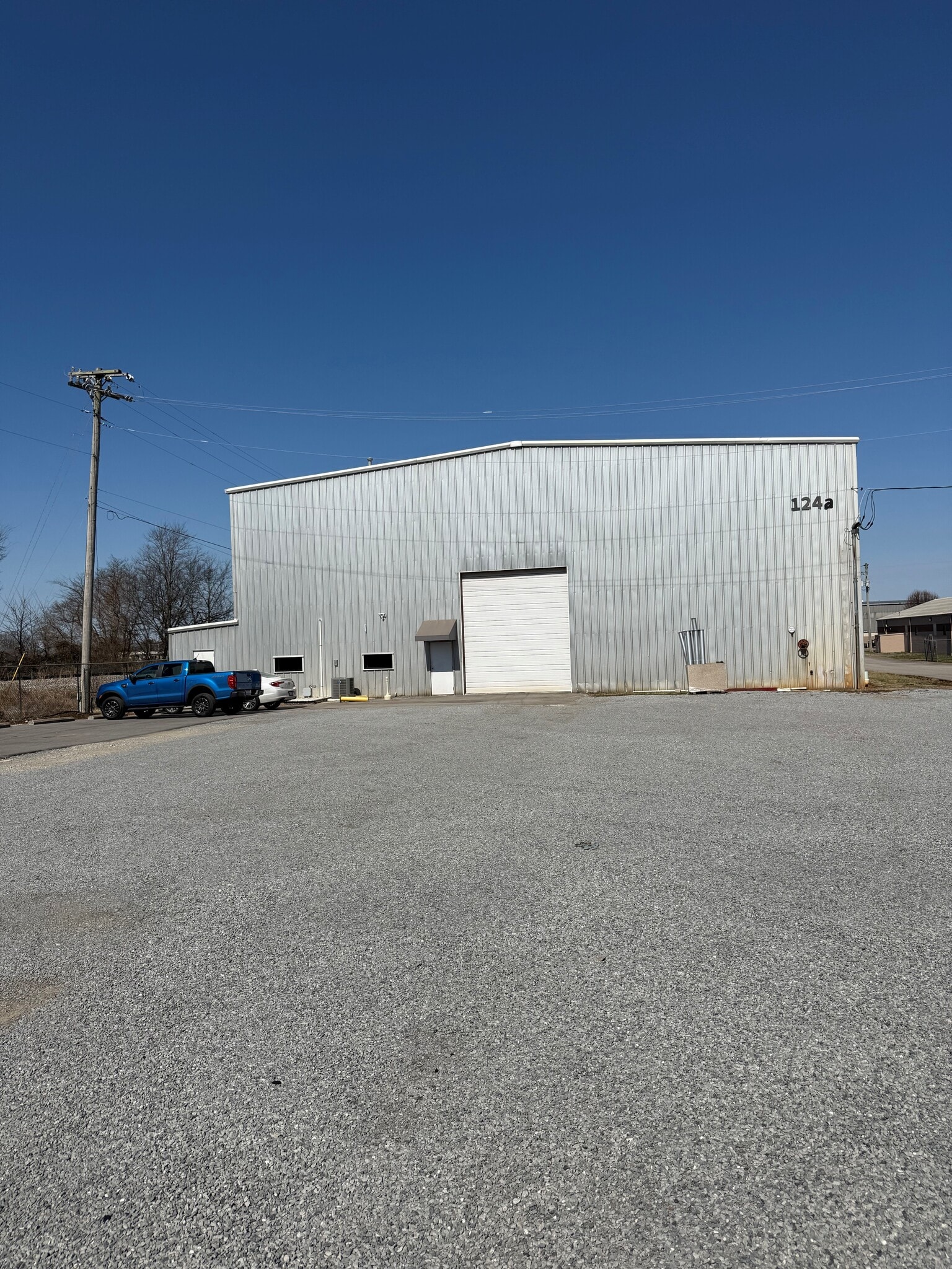 124A Davis St, Portland, TN for lease Primary Photo- Image 1 of 6