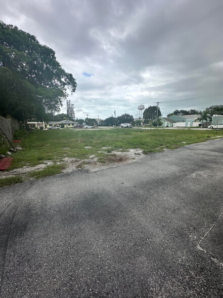 34 SE 6th St, Stuart, FL for sale - Building Photo - Image 3 of 6