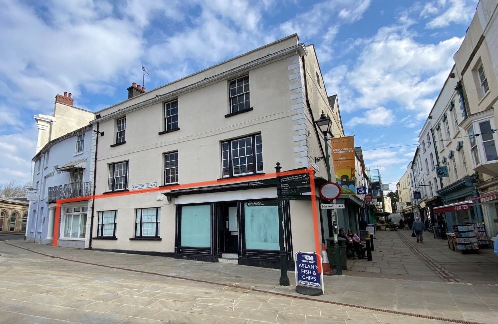 27-28 Agincourt Sq, Monmouth for sale Primary Photo- Image 1 of 1