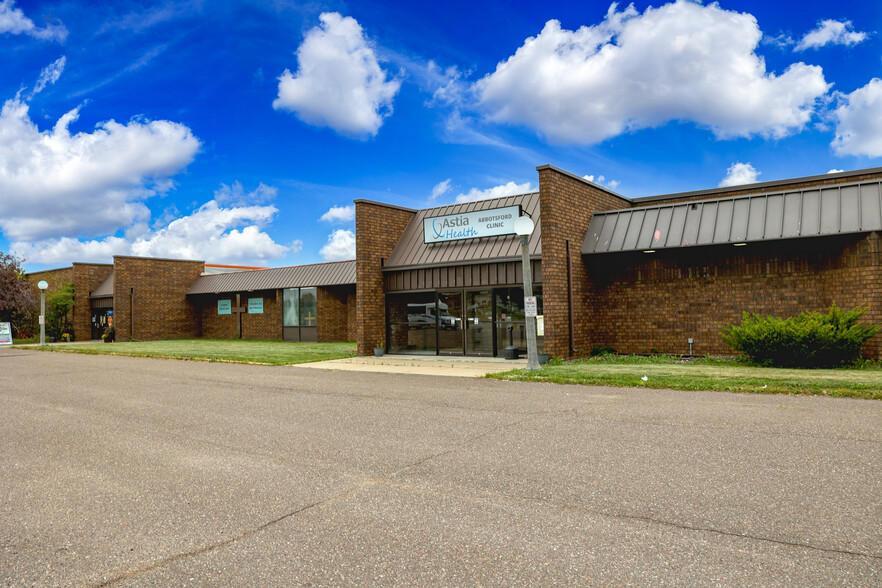 1011-1013 E Spruce St, Abbotsford, WI for sale - Building Photo - Image 1 of 1