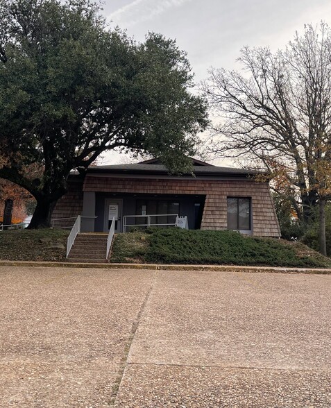 2110 N Broadway St, Poteau, OK for sale - Primary Photo - Image 1 of 1