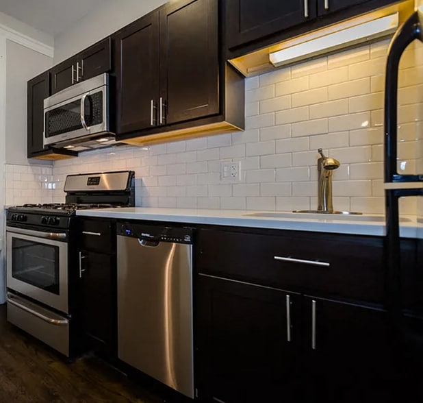 1351 W Touhy Ave, Chicago, IL for sale - Interior Photo - Image 3 of 6