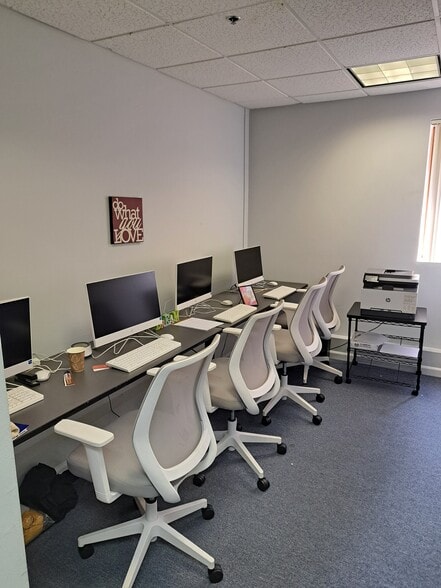 97 Bayard St, New Brunswick, NJ for lease - Building Photo - Image 3 of 7