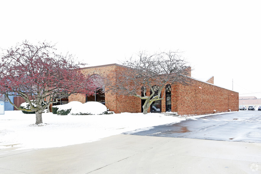 2760 Industrial Row, Troy, MI for lease - Building Photo - Image 1 of 3