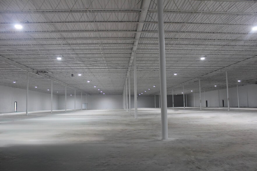 8612 State Route 61, Coal Township, PA for lease - Building Photo - Image 1 of 3