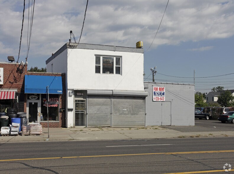 1355 Montauk Hwy, Copiague, NY for sale - Aerial - Image 1 of 2