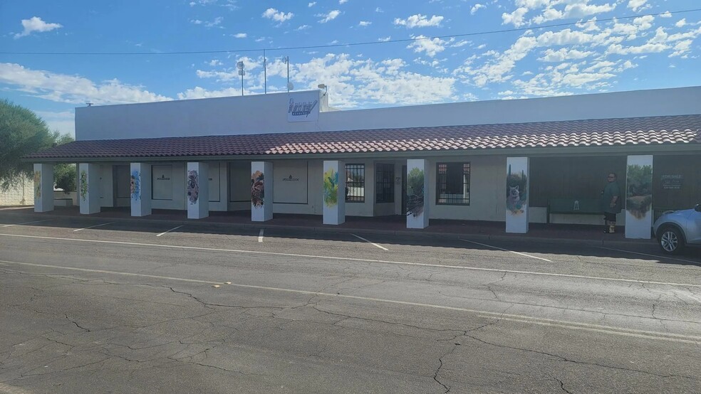 409-413 N Main St, Eloy, AZ for lease - Building Photo - Image 1 of 10