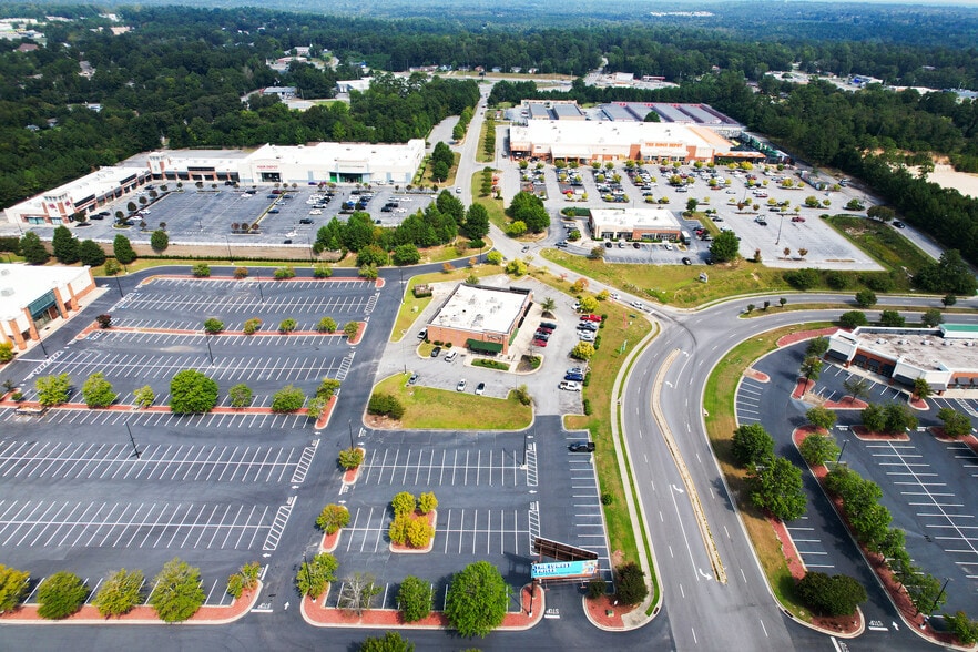 4641 Presidential Pky, Macon-Bibb, GA for sale - Building Photo - Image 3 of 9