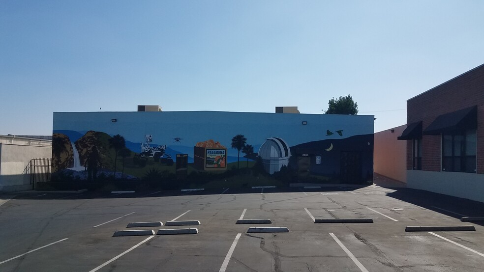 2830 E Foothill Blvd, Pasadena, CA for lease - Building Photo - Image 1 of 4