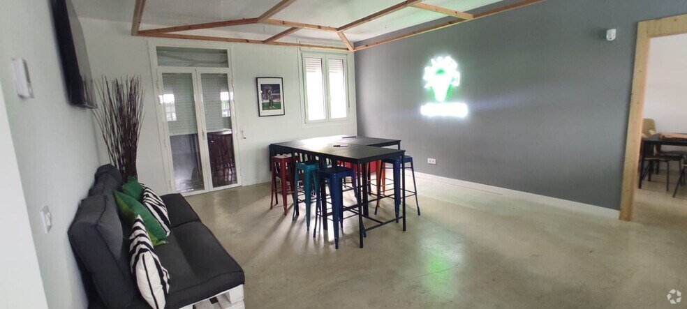 Office in Pozuelo de Alarcón, Madrid for lease - Building Photo - Image 3 of 24