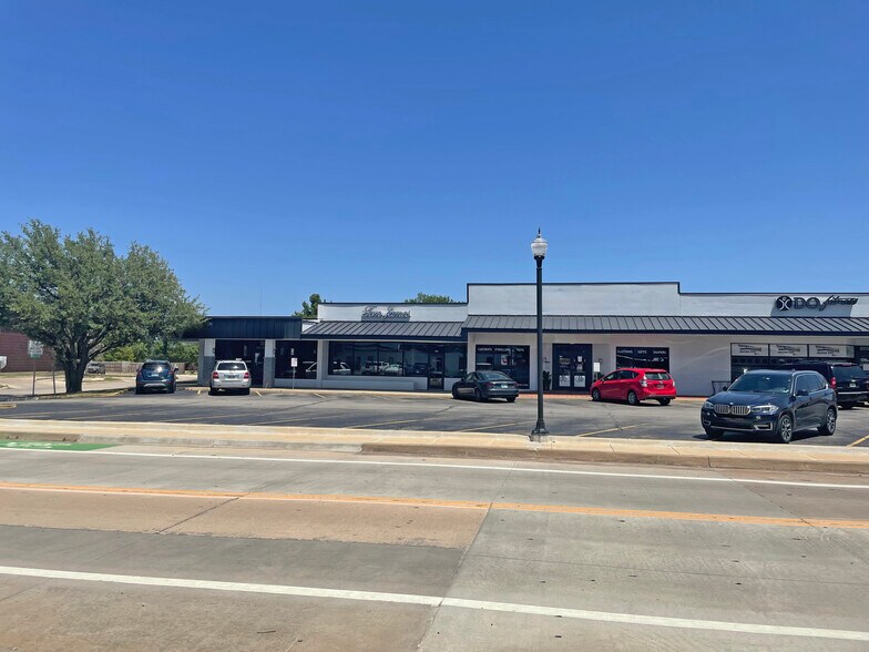 5113-5124 N Shartel Ave, Oklahoma City, OK for lease - Building Photo - Image 1 of 5