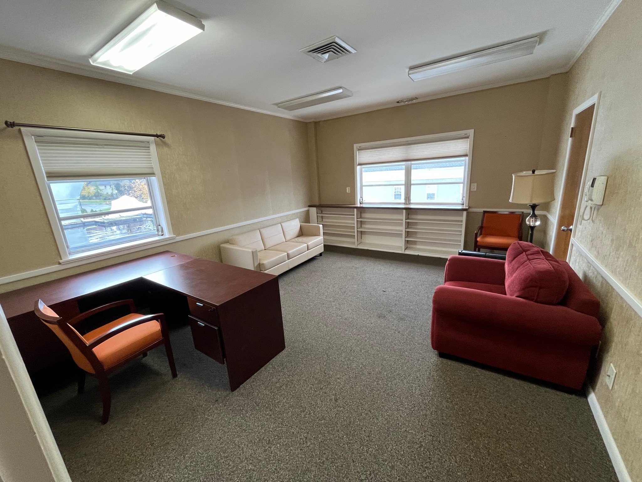 197 New York Ave, Huntington, NY for lease Interior Photo- Image 1 of 5