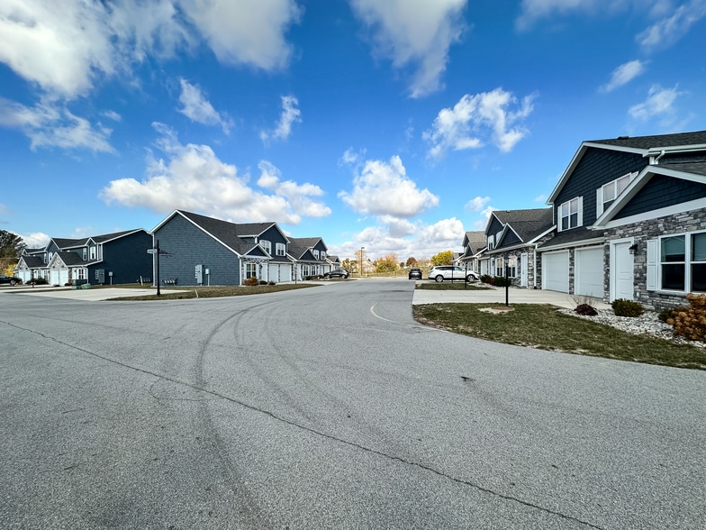 13816 Illinois Rd, Fort Wayne, IN for sale - Building Photo - Image 3 of 25