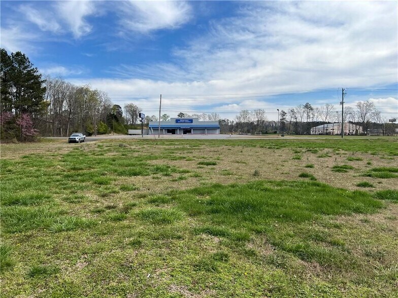 326 Curtis, Calhoun, GA 30701