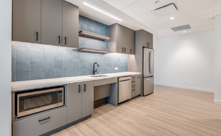 2626 cole Ave, Dallas, TX for lease Interior Photo- Image 1 of 5