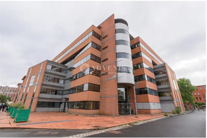 Office in Ivry-sur-Seine for sale - Building Photo - Image 1 of 9