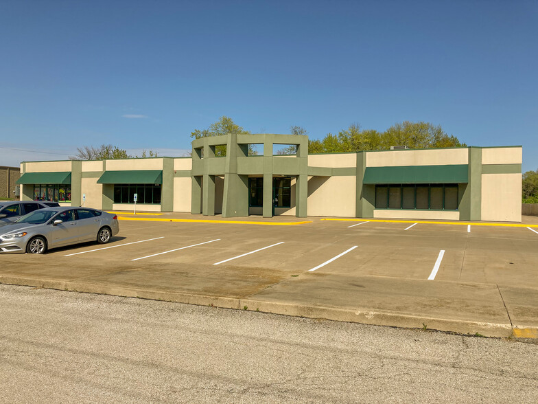 3130 Chatham Rd, Springfield, IL for lease - Building Photo - Image 2 of 30